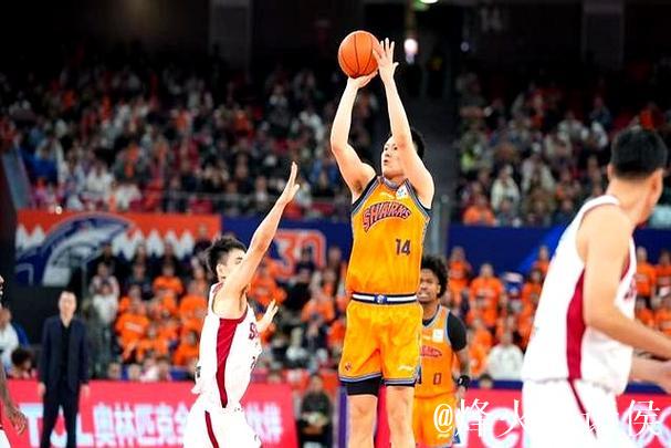 九连胜！上海大鲨鱼主场战胜山西队